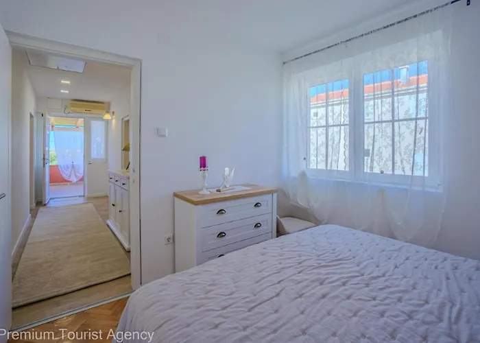 דירה Sunset With Sea View פובליאנה